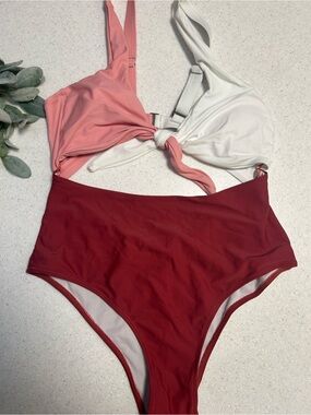 ✨Multicolored one piece swimsuit size large